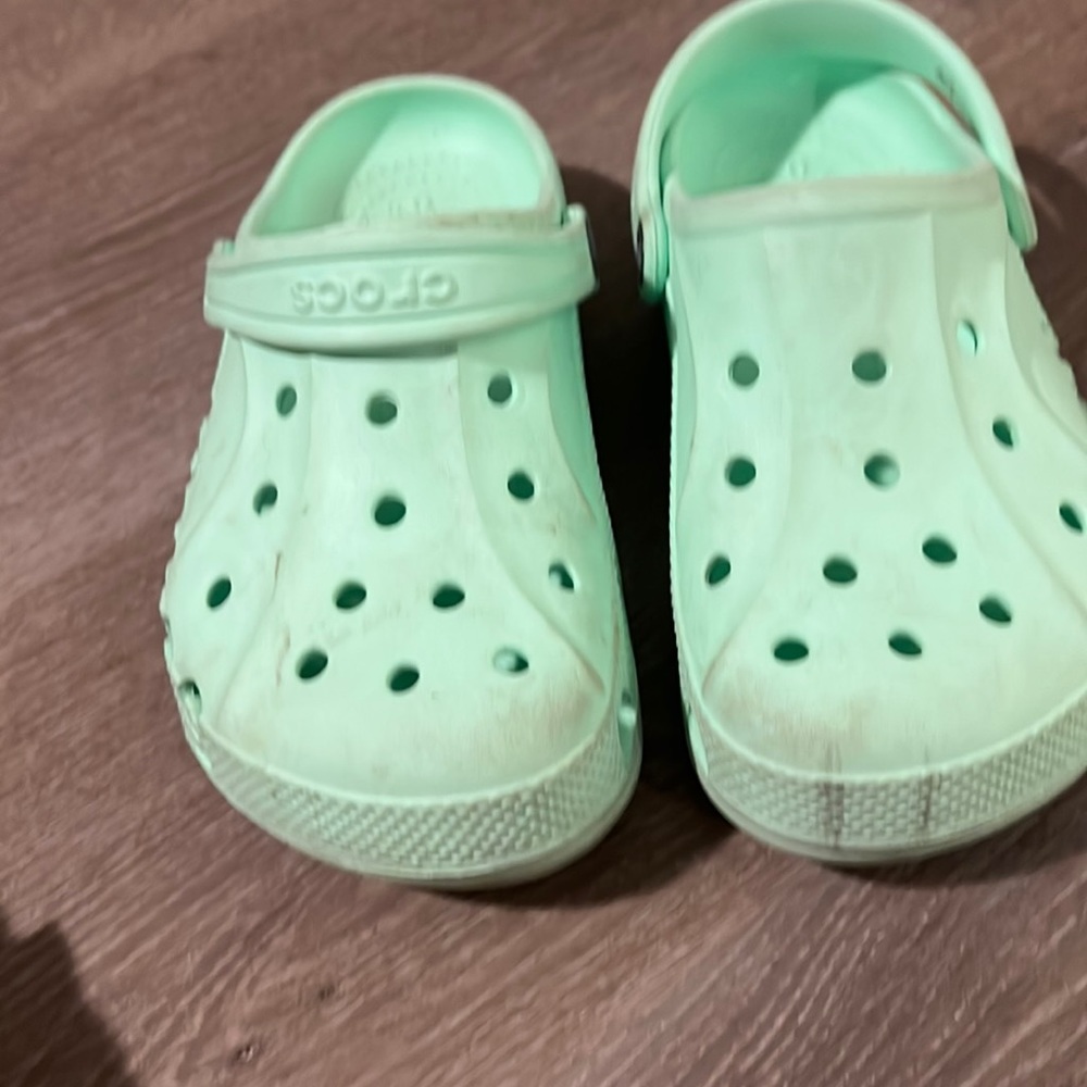 Kids crocs